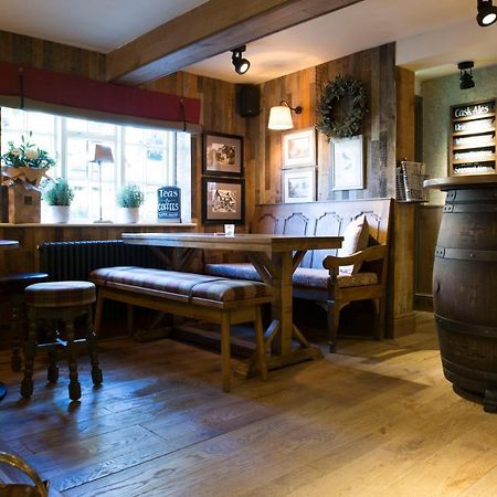 Red Lion Inn Little Budworth Exterior photo